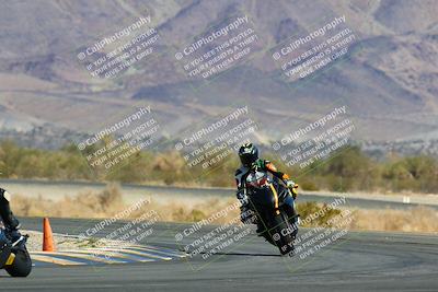 media/Mar-12-2022-SoCal Trackdays (Sat) [[152081554b]]/Turn 14 (10am)/